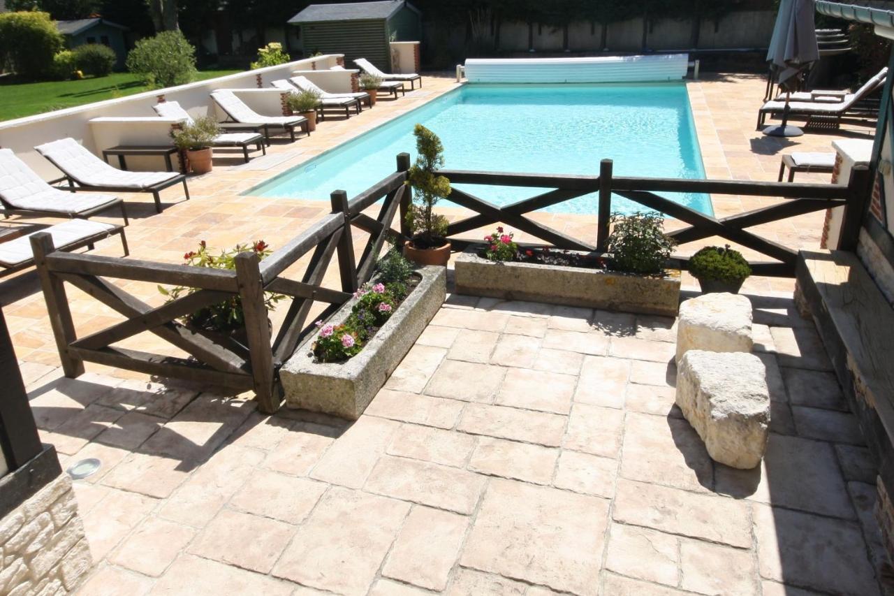 トルヴィル＝シュル＝メール Manoir De La Croix-Sonnet Bed & Breakfast エクステリア 写真